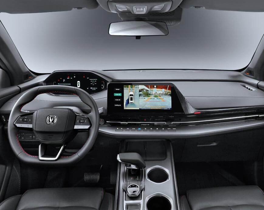 Diseño Interior de New CS55 Plus