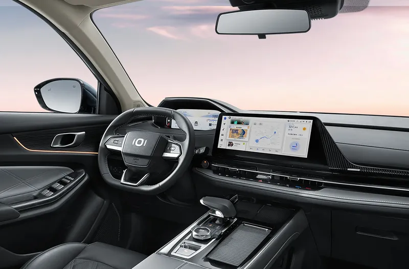 Diseño Interior de New CS55 Plus Idd